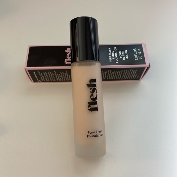 Flesh Other - 🎁BDAY SALE🎁 Pure Flesh Foundation - 02 Milk